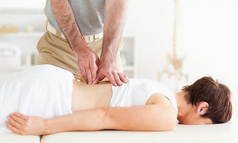 The Benefits of Regular Visits to a Chiropractor